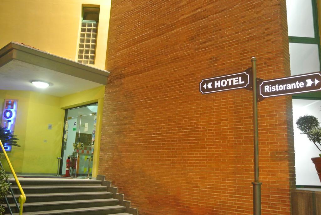 Hotel Stefano A Melito Melito di Napoli Exterior photo