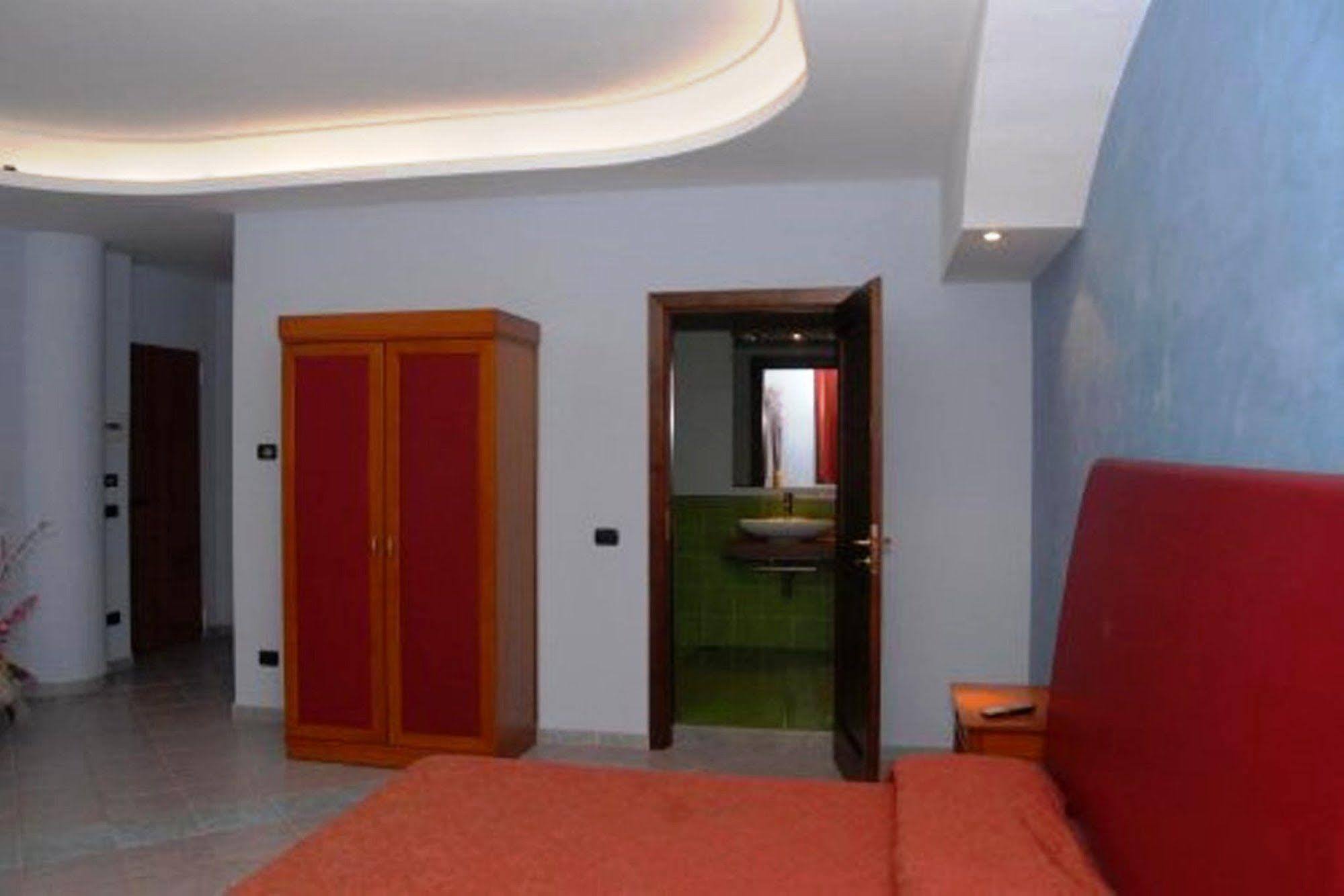 Hotel Stefano A Melito Melito di Napoli Exterior photo